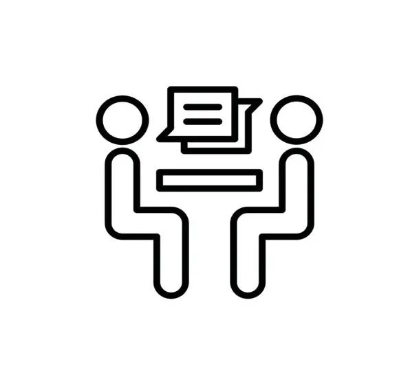 Personnes qui discutent