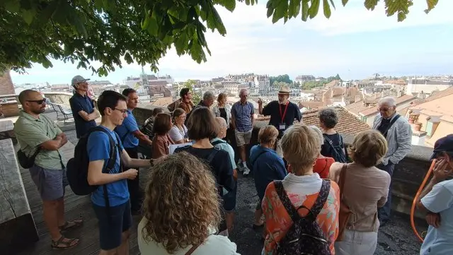 Photo d'un groupe de visiteurs 